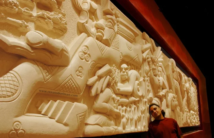 Murales escultóricos, vista 3 del archivo fotográfico